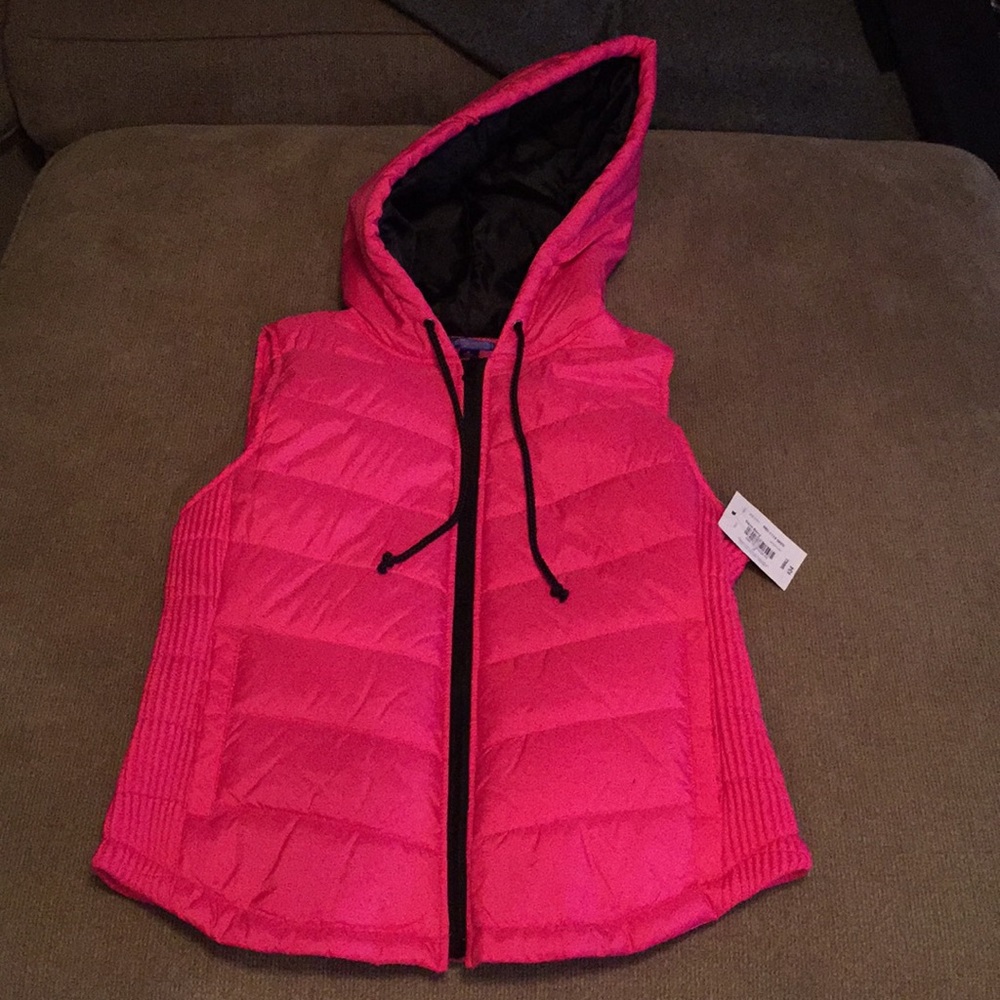 Women’s small pink vest.